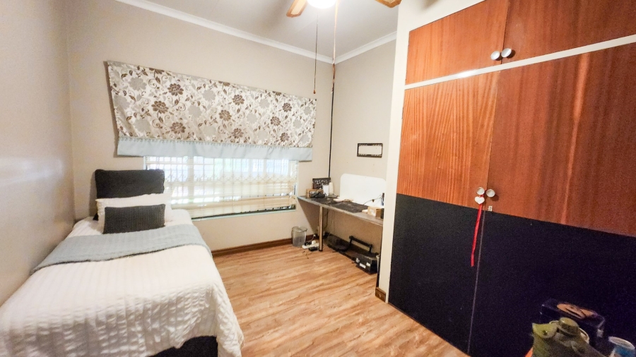 4 Bedroom Property for Sale in Wilkoppies North West